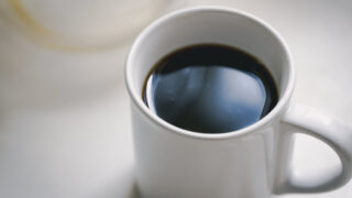 カフェオレ・カフェラテ・コーヒー牛乳の違いとは？味・作り方・由来を比較解説