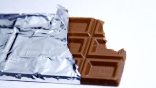 カカオ豆からチョコレートができるまでの全工程とは?バレンタイン前に知っておきたい雑学