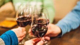 赤ワインと白ワインの違いとは?ブドウの種類や製法をやさしく解説!