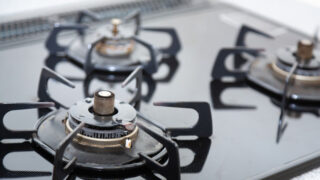 IH調理器はどうやって加熱しているの？火を使わずに温まる仕組みとは