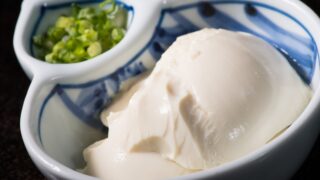 豆腐は腐ってないのになぜ「腐」の字が？納豆より不思議な由来